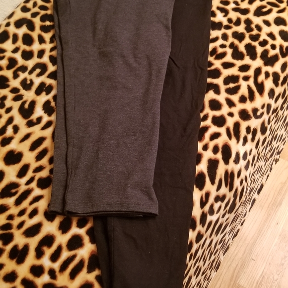 NWOT VS Pink Leggings Bundle - Picture 1 of 5